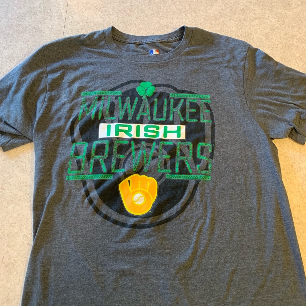 Milwaukee Brewers T-shirt Irish